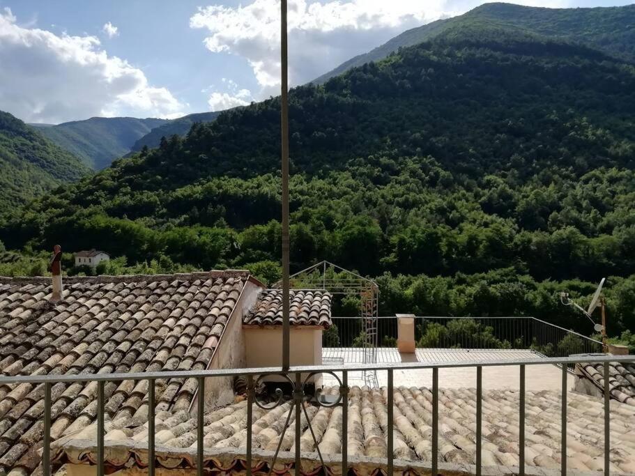 Casa In Splendida Riserva Naturale Pettorano sul Gizio ภายนอก รูปภาพ